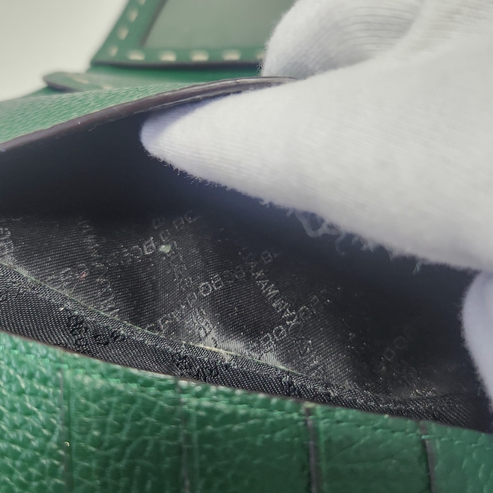 Bcbgmaxazria Large Green Leather Wallet - Picture 16 of 16
